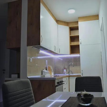 Zara Apartman Apartamento *